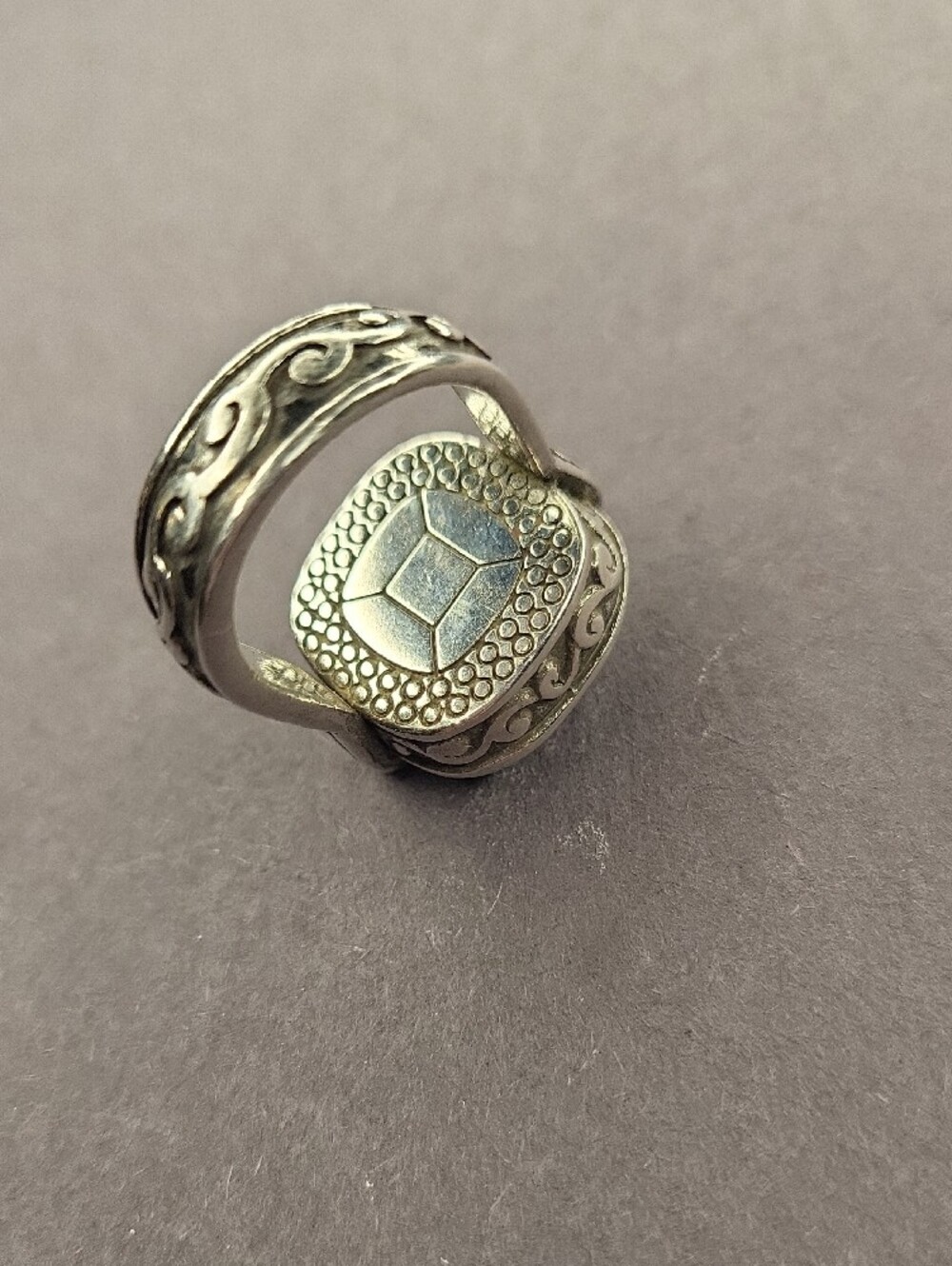 Brighton Silver Ring with Teal Green Faceted Gem - Picture 3 of 6
